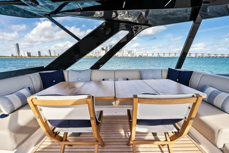 2024 Ferretti Yachts 720