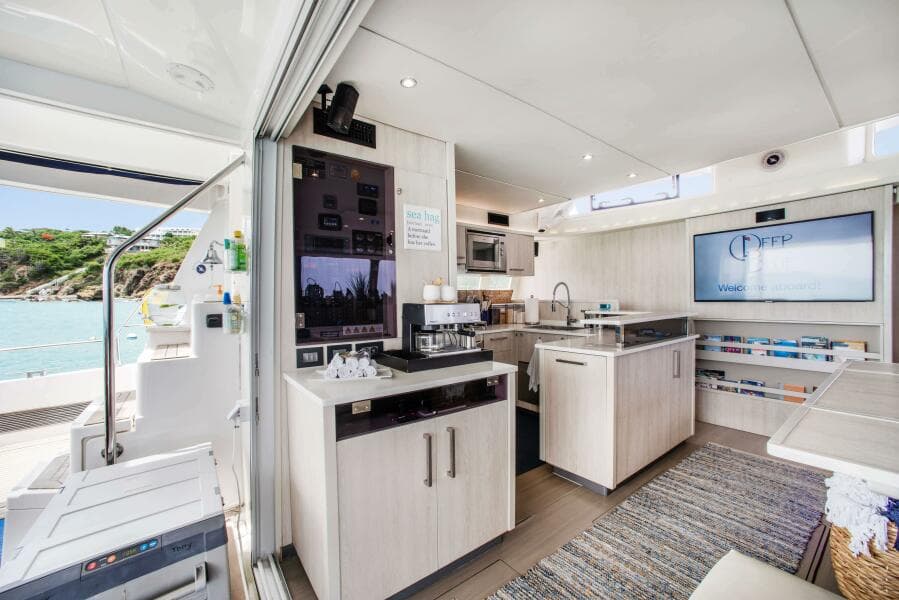 2016 Leopard 58 Catamaran