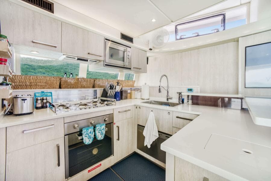 2016 Leopard 58 Catamaran