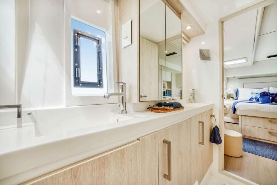 2016 Leopard 58 Catamaran