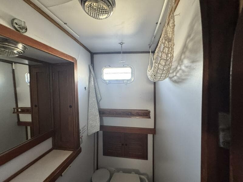 1986 Marine Trader 34 Double Cabin - Photo 111