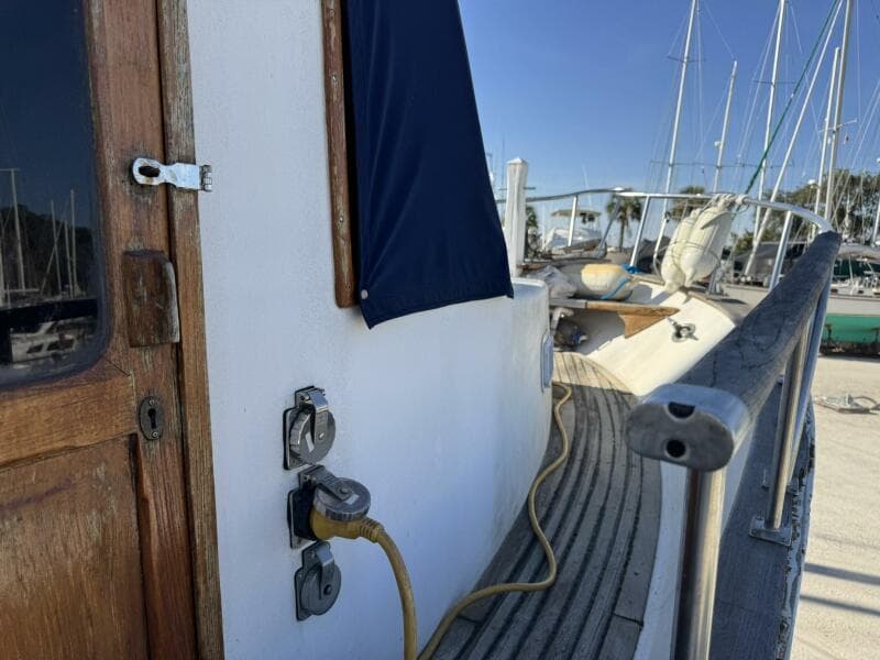 1986 Marine Trader 34 Double Cabin - Photo 12