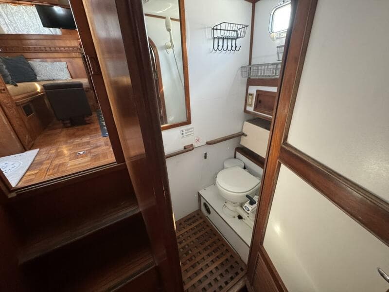 1986 Marine Trader 34 Double Cabin - Photo 130