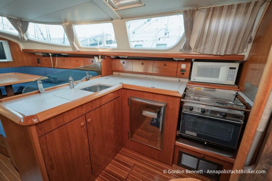 2004 Jeanneau Sun Odyssey 43 DS - Photo 35
