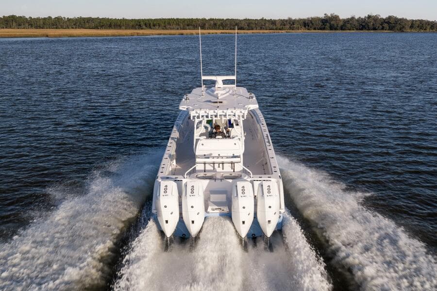 2024 Invincible 40 CAT