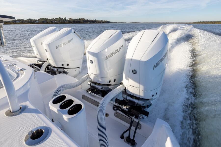 2024 Invincible 40 CAT