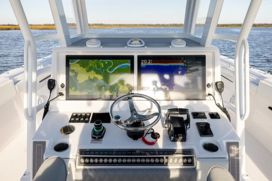 2024 Invincible 40 CAT