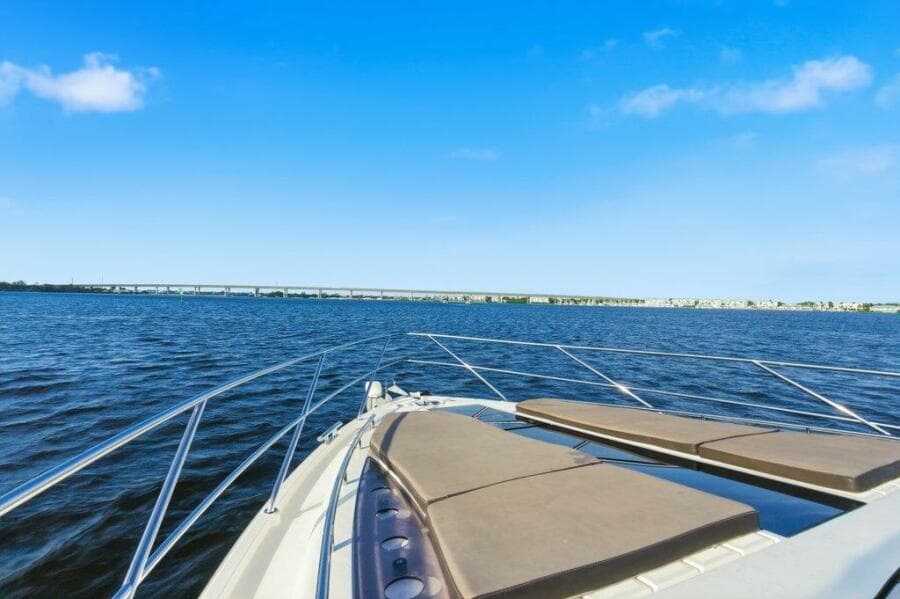 Galeon 58 560 Sky Nuckingfuts- Bow