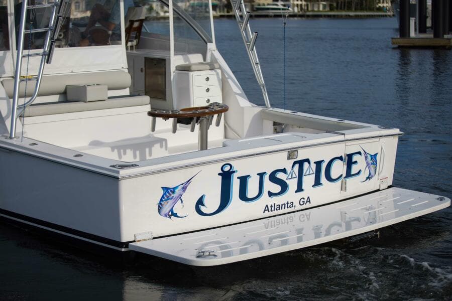 Cabo 41 Justice - Exterior Profile