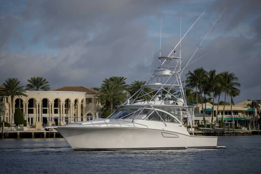 Cabo 41 Justice - Exterior Profile