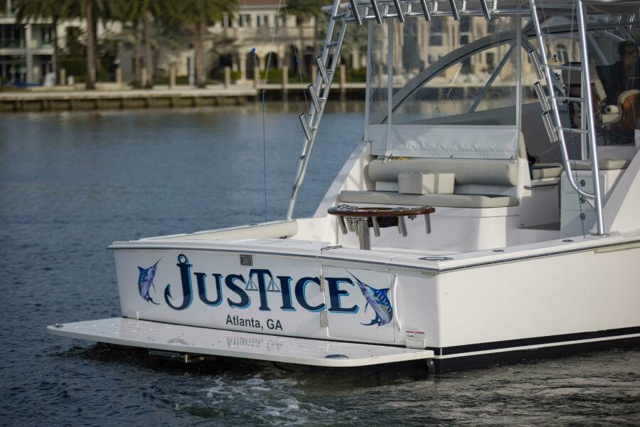 Cabo 41 Justice - Exterior Profile