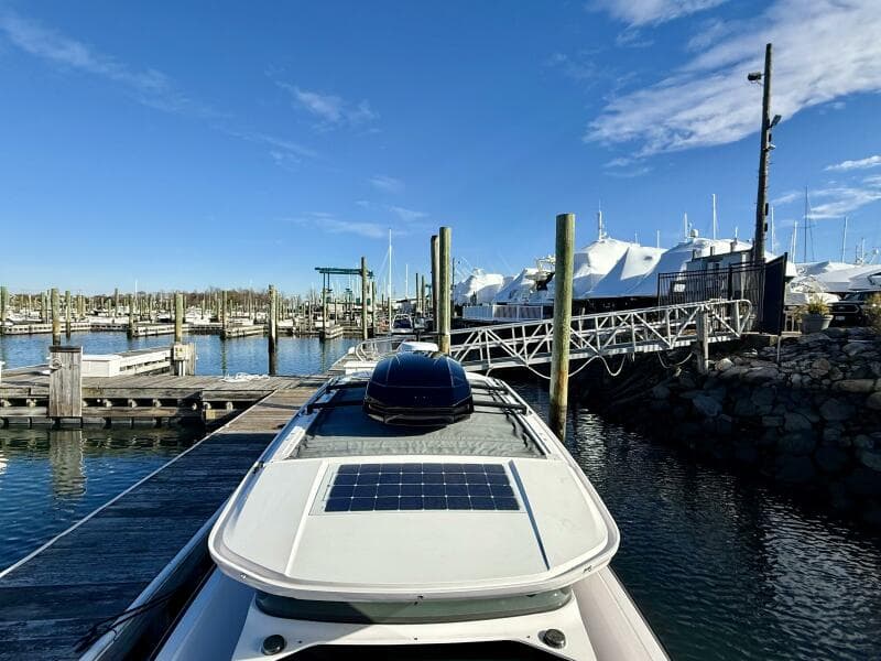 2023 Axopar 37 Cross Cabin