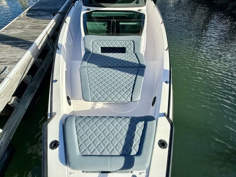 2023 Axopar 37 Cross Cabin