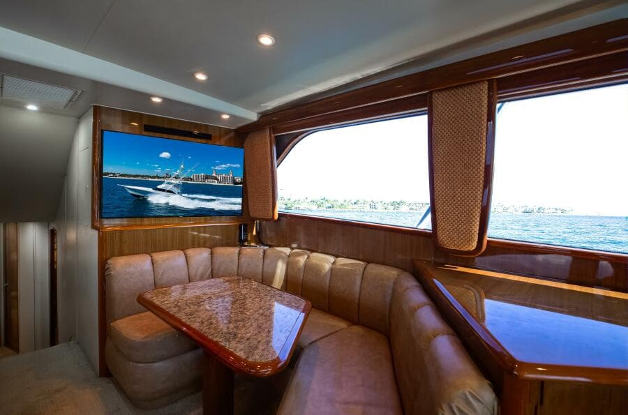 Viking 56 - GIANNA MARIE - Dinette