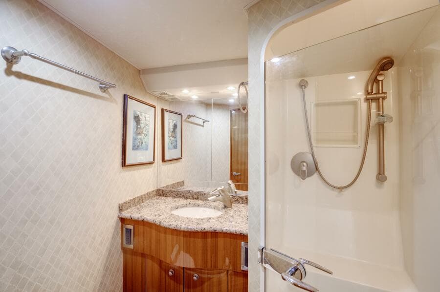 Viking 56 - GIANNA MARIE - Guest Head