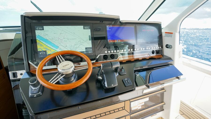 2024 Tiara Yachts 48 LS