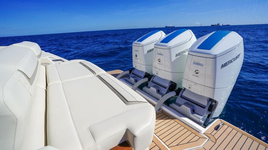 2024 Tiara Yachts 48 LS