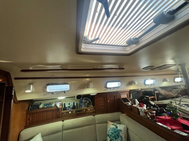 1994 Island Packet Cutter