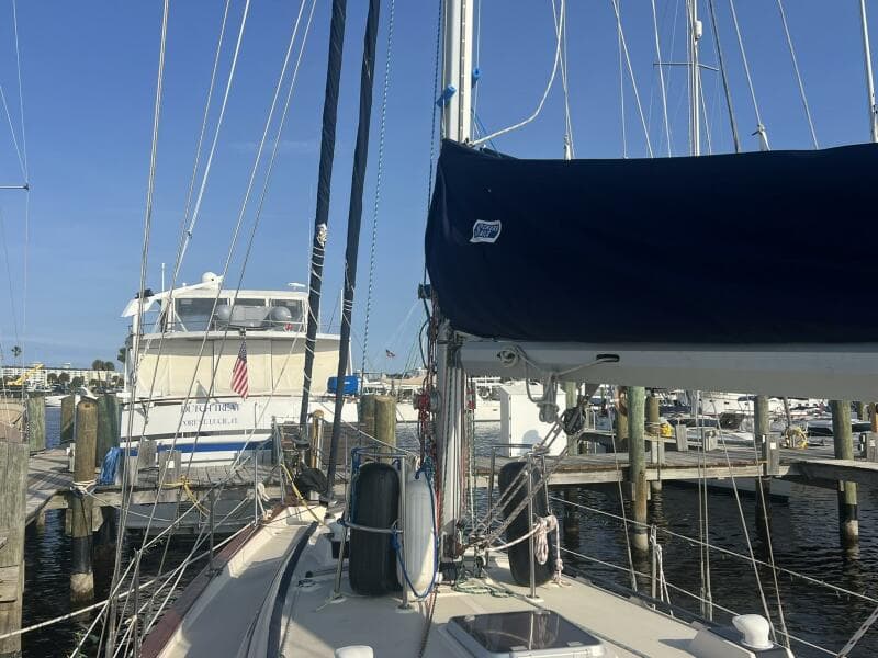 1994 Island Packet Cutter