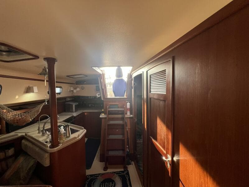 1994 Island Packet Cutter