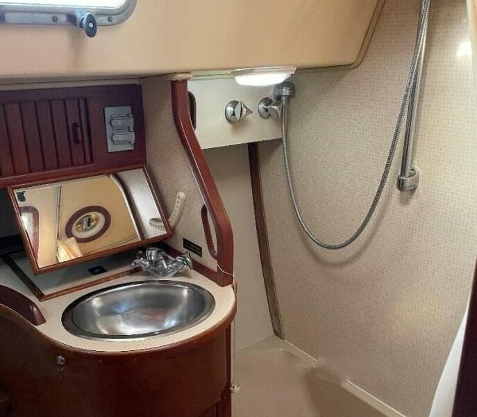 1994 Island Packet Cutter