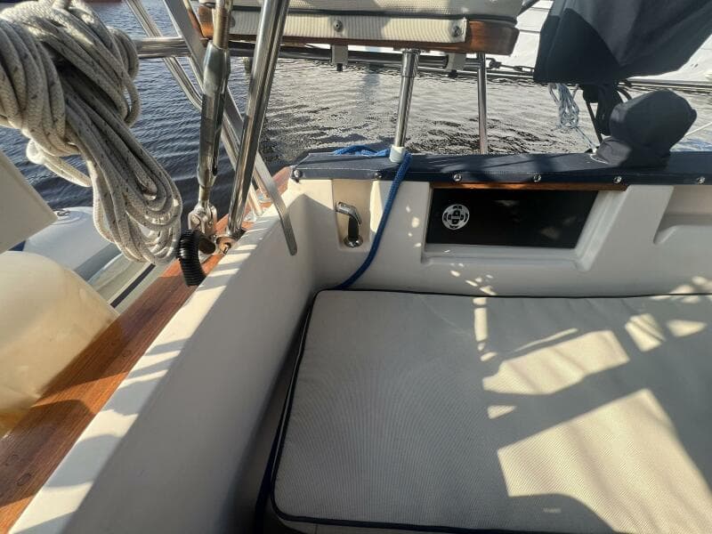 1994 Island Packet Cutter