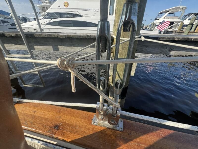 1994 Island Packet Cutter