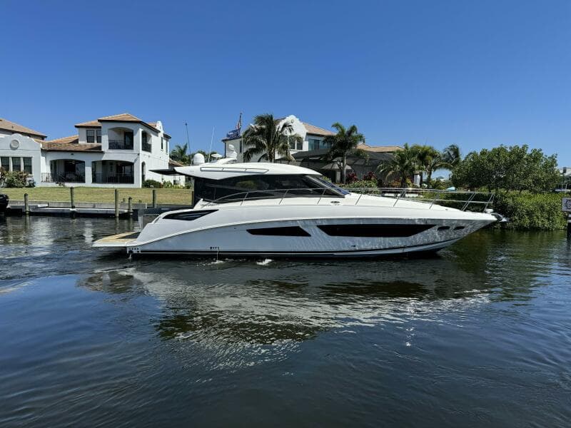 2016 Sea Ray 470 Sundancer 'Lopez Cove II' - Profile