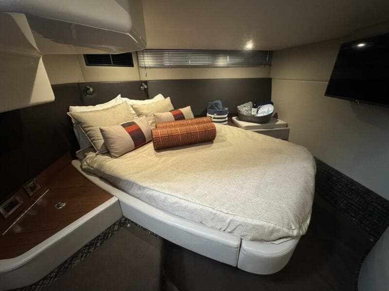 2016 Sea Ray 470 Sundancer 'Lopez Cove II' - Master Stateroom