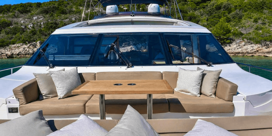 2011 Princess Yachts Princess V85