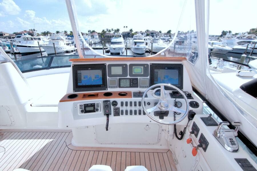 2005 Neptunus 62 Flybridge
