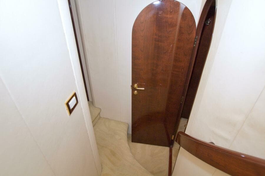 2005 Neptunus 62 Flybridge