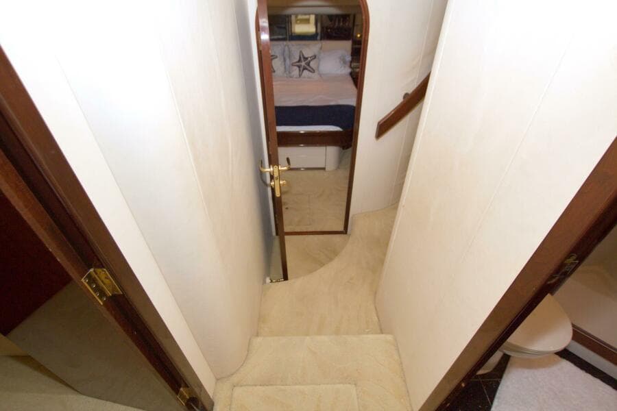 2005 Neptunus 62 Flybridge