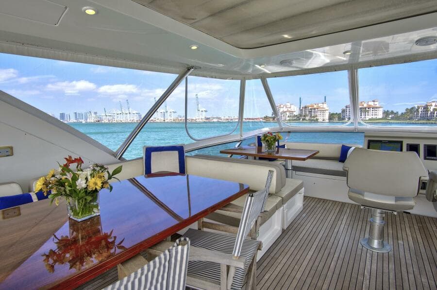 2017 Azimut 72 Flybridge - Photo 17