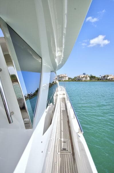 2017 Azimut 72 Flybridge - Photo 21