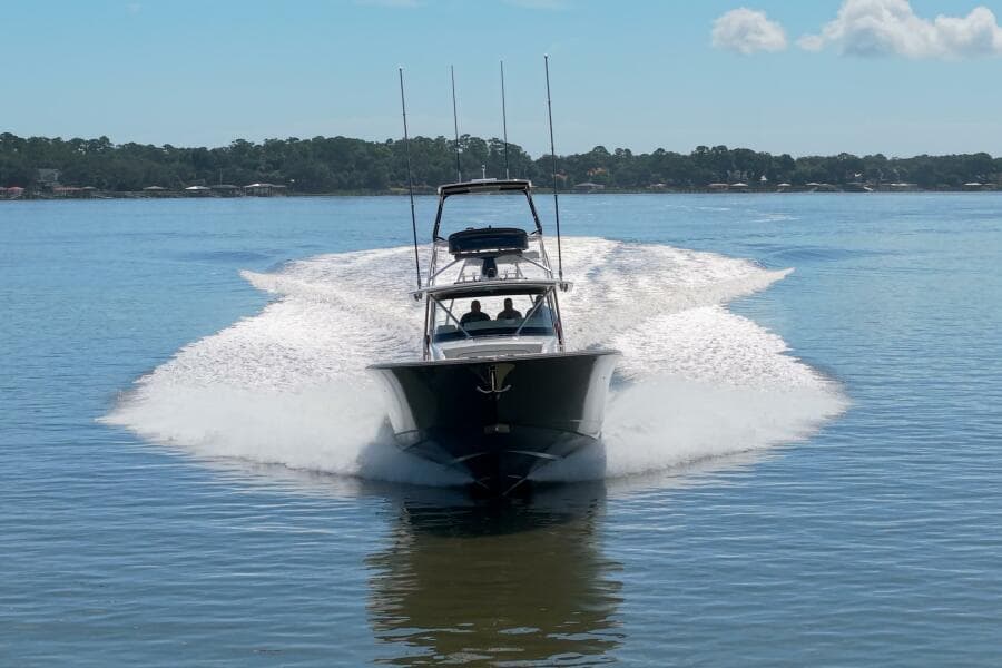 Valhalla 55 - Lucky 24 IV - Bow Running Profile