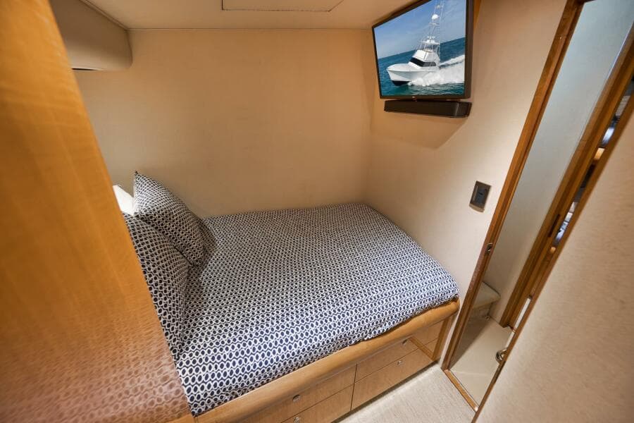 Weaver 60 - Pistol - Interior Stateroom