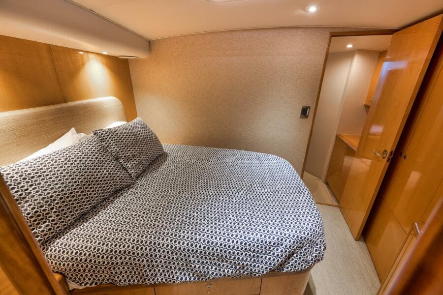 Weaver 60 - Pistol - Interior Stateroom