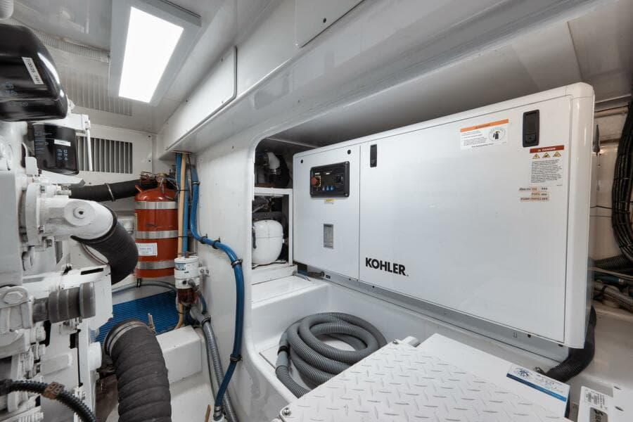 Weaver 60 - Pistol - Engine Room