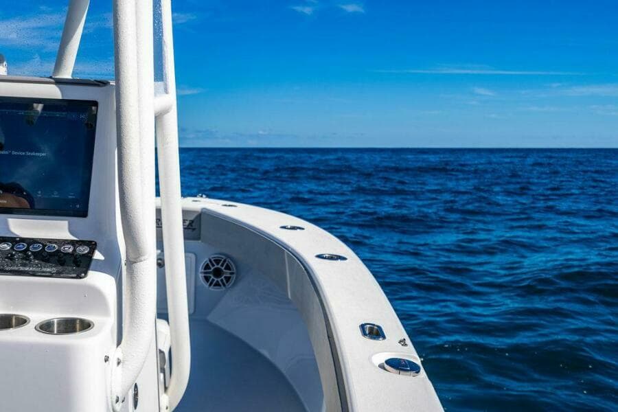 2026 Reef Runner 230