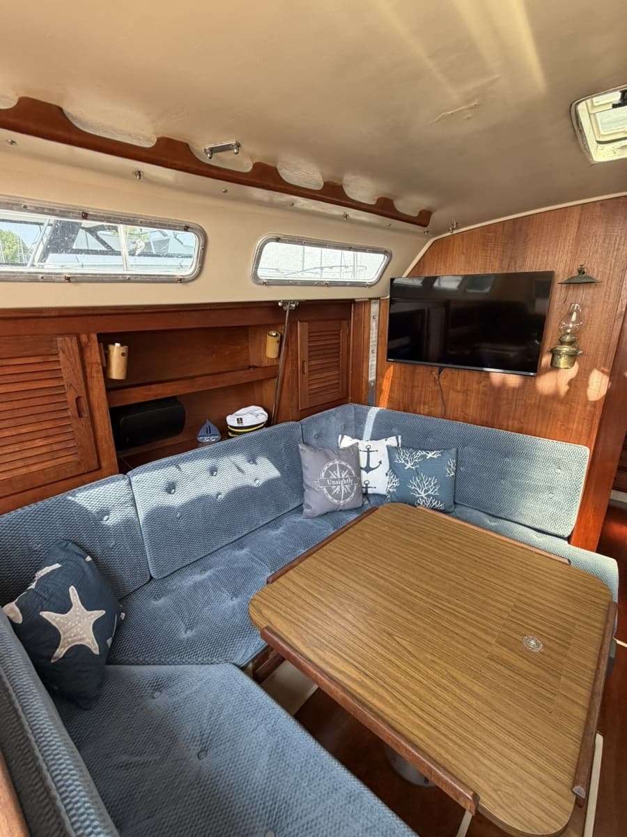 1985 Catalina Catalina 36-1 - Photo 35