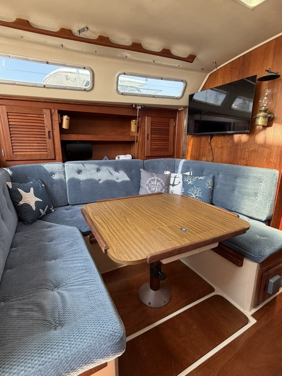 1985 Catalina Catalina 36-1 - Photo 34
