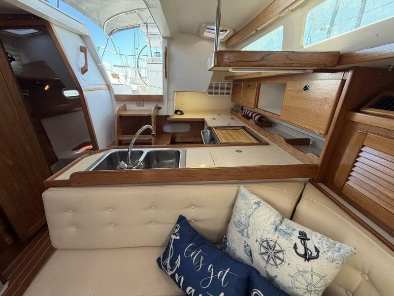 2001 Catalina 36 MkII