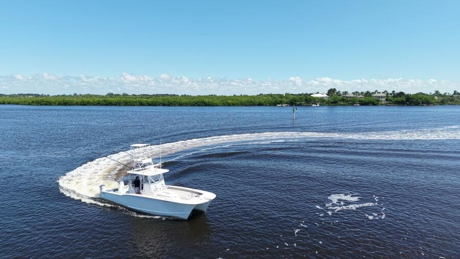 2020 TideLine Boats 365 OFFSHORE