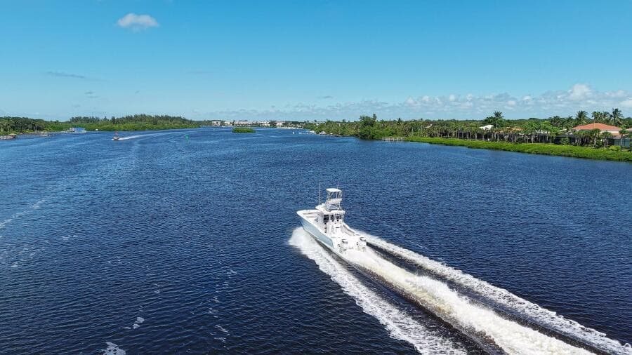 2020 TideLine Boats 365 OFFSHORE