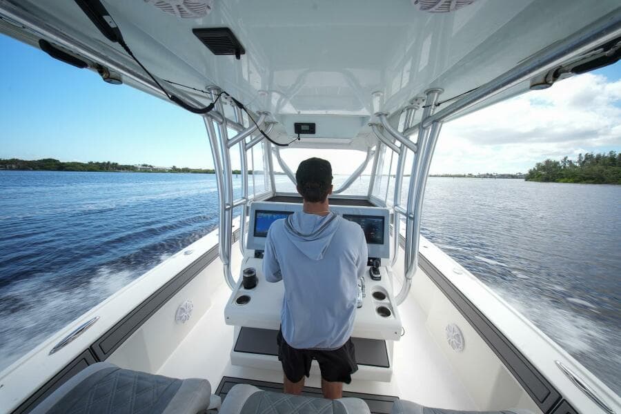 2020 TideLine Boats 365 OFFSHORE