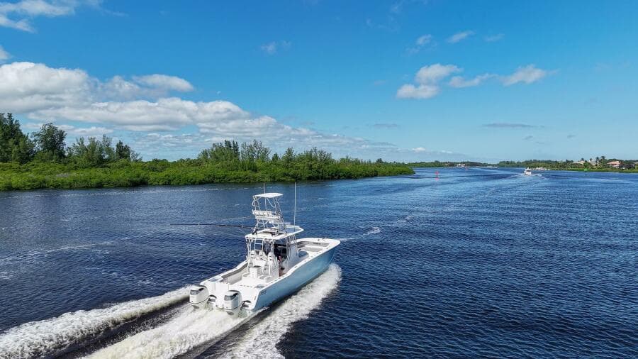 2020 TideLine Boats 365 OFFSHORE