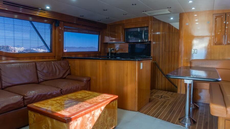 2001 Hatteras 60 Convertible - Sinyorita Salada