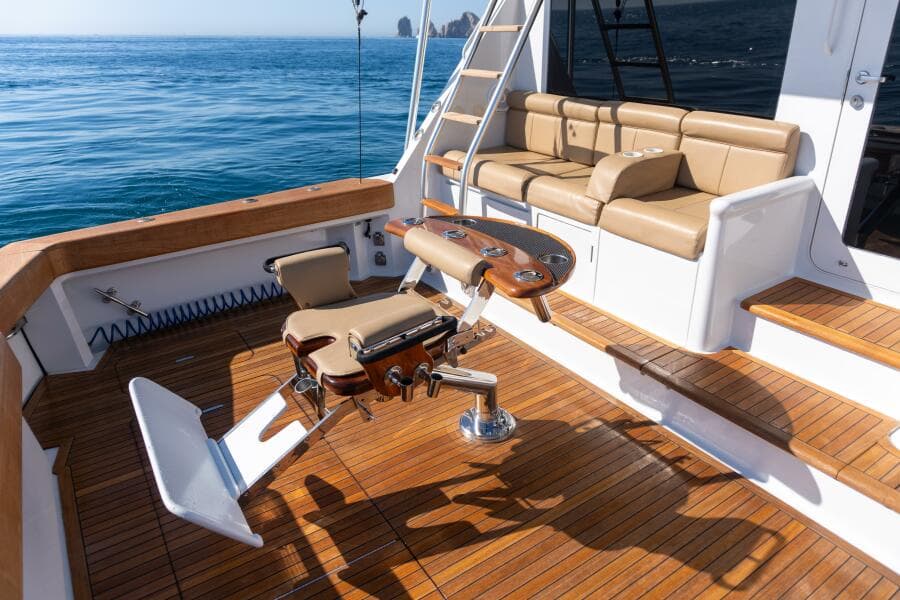 2001 Hatteras 60 Convertible - Sinyorita Salada