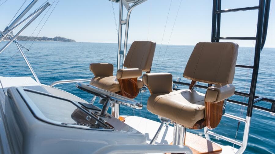 2001 Hatteras 60 Convertible - Sinyorita Salada